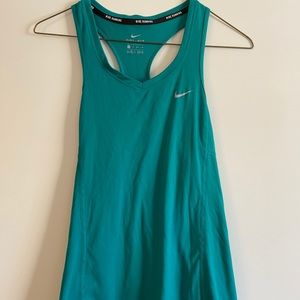Nike workout tank